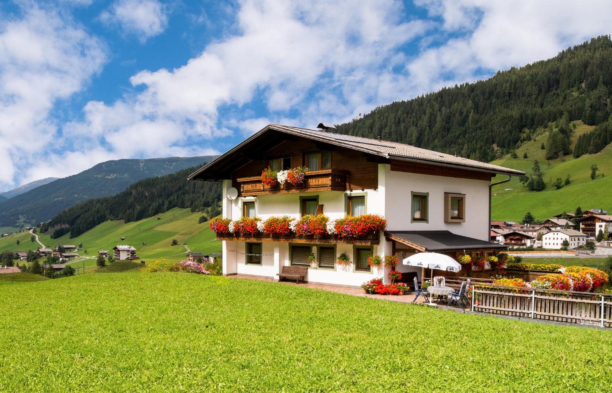 Haus Annemarie Apartments Kartitsch - Hochpustertal Exterior photo